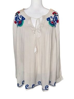 Magazine Embroidered Maya Blouse Sz Small - NWT